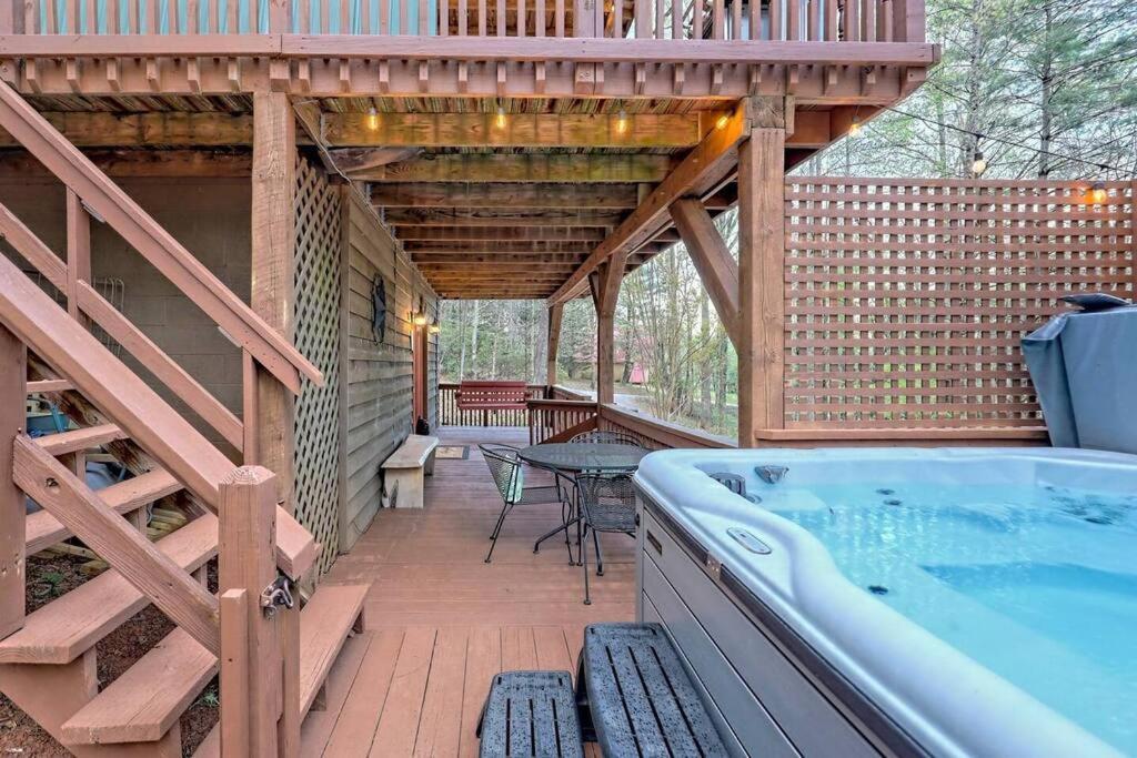 Near Downtown Helen - Hottub, Sauna, Game Room, Fire Pit Buitenkant foto